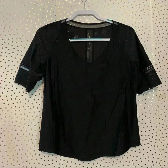 Lululemon Black Mesh Top - Picture 1 of 8